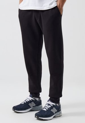 Tracksuit bottoms - black