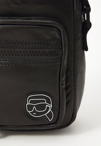 KARL LAGERFELD IKON PUFFY - Borsa a tracolla - black