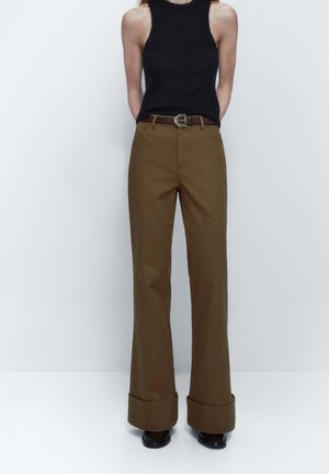 Pantalon classique - ochre