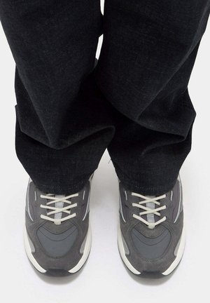 D.A.T.E. Sneakers basse - grigio