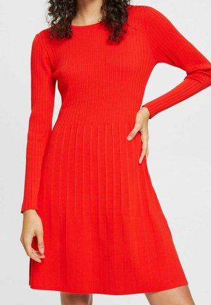 Robe pull - red
