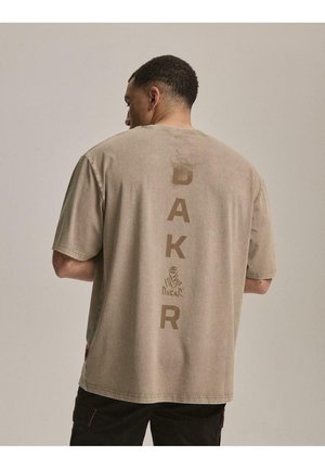 Diverse, - T-shirt z nadrukiem