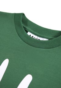 Molo ROXO SHORT SLEEVES UNISEX - T-shirts med print - pine tree