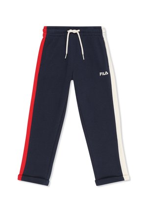 Pantalones de chándal azul marino de FILA con una franja roja en la pierna izquierda, una franja blanca en la pierna derecha, cintura elástica y cordón blanco.