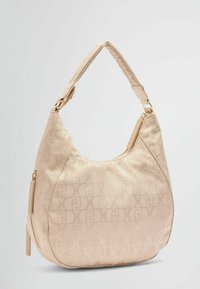 Borsa beige con una texture di tessuto morbido, motivo logo impresso, forma curva, una tracolla e un accento della cerniera in tonalità oro.