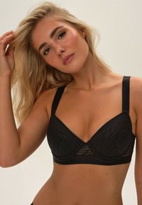 ESOTIQ BLOOVII YOUNG OHANA czarny