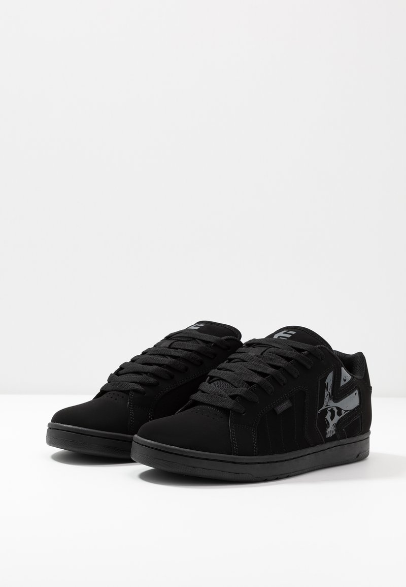 etnies metal mulisha