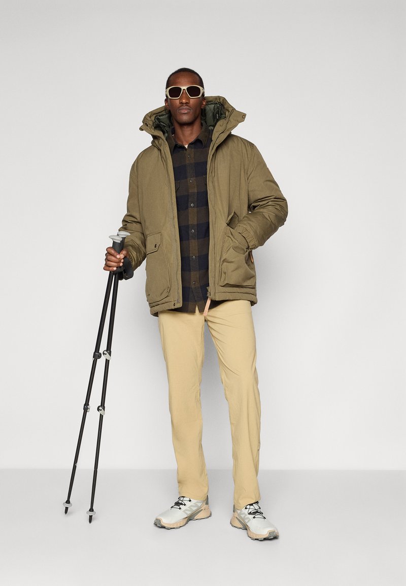 Fjällräven ÖVIK PADDED JACKET Winter jacket laurel green/green