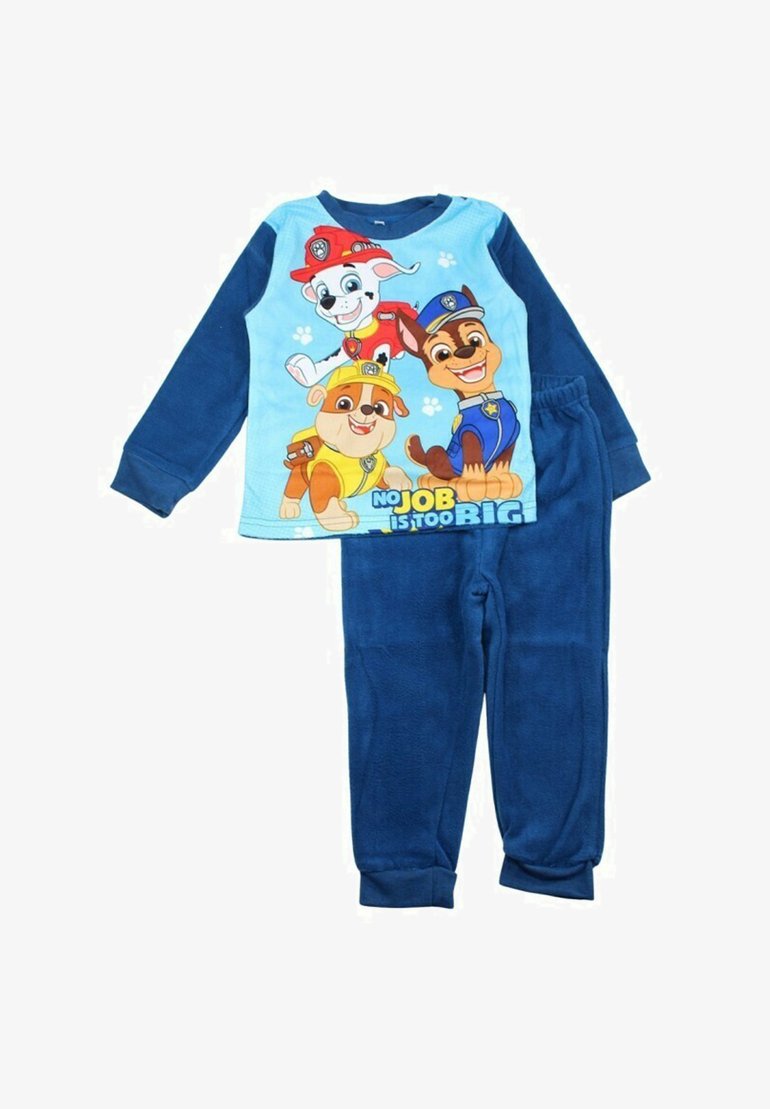 Ensemble de pyjama comprenant un haut bleu clair avec des chiens en cartoon et le texte "Aucun travail n'est trop grand", accompagné d'un pantalon en polaire bleu. Tissu doux et confortable.