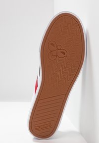 Hummel SLIMMER STADIL - Sapatilhas - white/green