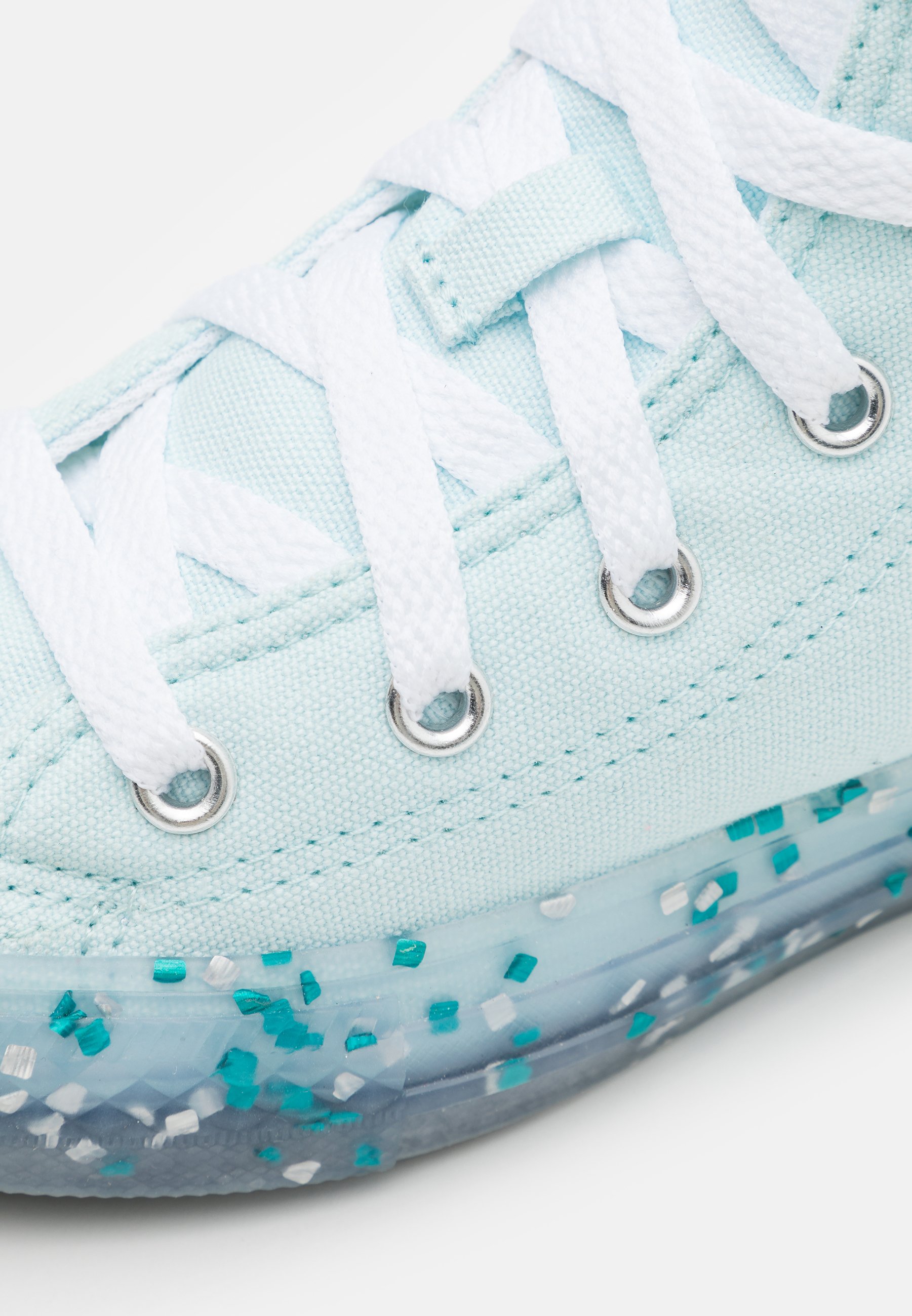 converse chuck taylor translucent confetti