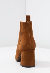 KIOMI Ankle boot