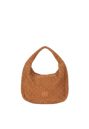 Borsa hobo in pelle marrone intrecciata con un unico ampio manico e toppa rettangolare del marchio al centro frontale.