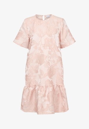 Hellrosa Kurzarmkleid mit floraler Jacquardstruktur, rundem Ausschnitt, Reißverschluss hinten und gekräuseltem Saum.