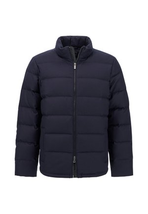 Giacca imbottita blu navy con colletto alto, zip frontale e motivo a righe orizzontali. Presenta una texture di tessuto liscia.
