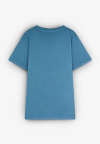 Plain blå kortærmet bomulds T-shirt vist bagfra med en rund halsudskæring, præsenteret på en hvid baggrund.