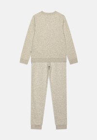 Jack & Jones Junior JJELOGO PANT SET - Pantalones deportivos - white melange/navy blazer/true red