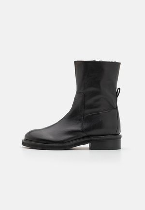 Korte laarzen - black
