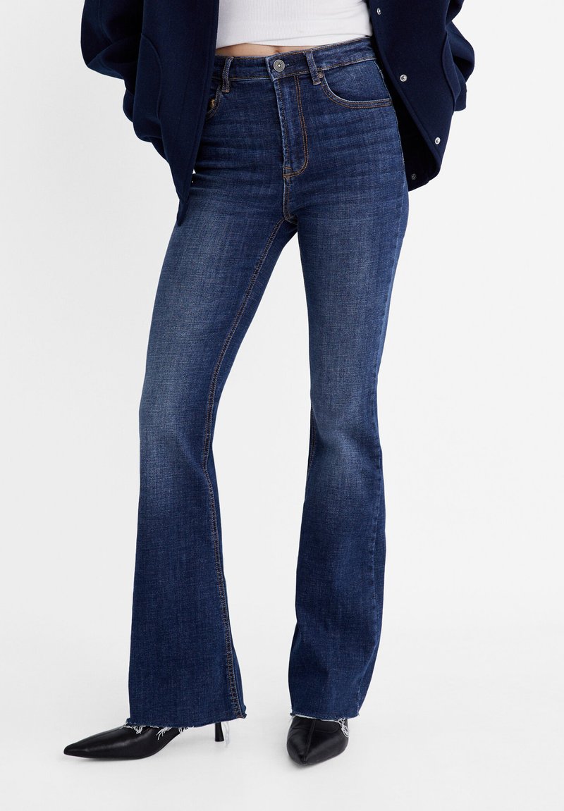 Stradivarius - Jeans Bootcut - dark blue, Forstør