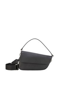 Bolso de mano de cuero negro con textura suave, diseño angular y correa desmontable. Cuenta con un cierre de solapa y un sutil detalle en relieve.