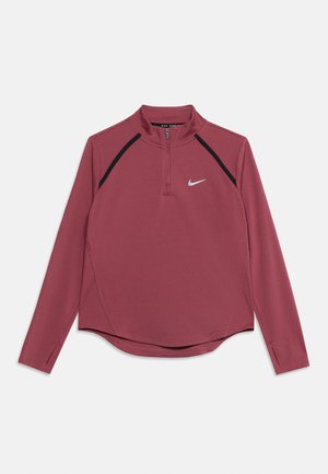 Hosszú ujjú bordó sport pulóver negyed cipzárral, fekete váll részletekkel, ujjtartó lyukakkal az ujjakon és kis fehér Nike logóval a mellkason.