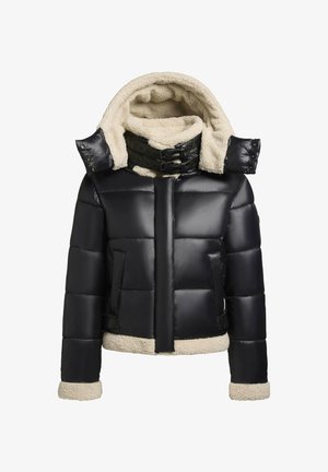 Must must have puhv Jacket lühikese disainiga, lambanahast aktsentidega krae ja randmetel ning klambri detail kaelas.