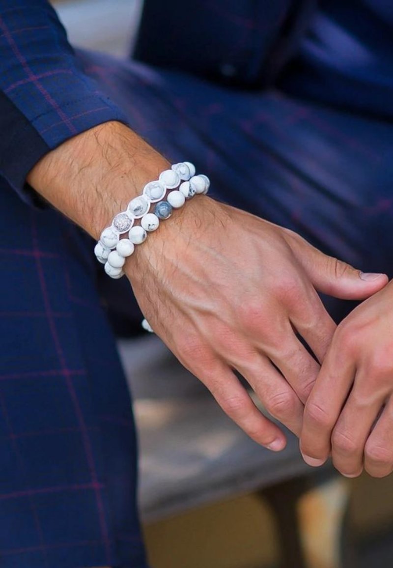 GT collection HOWLITE BEADED Bracelet white Zalando.de