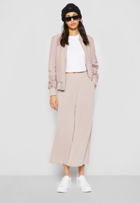 Urban Classics - Bomber Jacket - duskrose Thumbnail Image 1