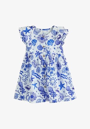 Trumpų rankovių suknelė iš balto audinio su mėlynais tropikų motyvais, su sagutėmis priekyje ir sugriebiama liemeninė dalis, suteikianti papildomo tūrio.