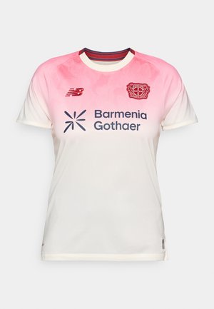 Weiße und rosa Kurzarm-Fußballtrikot mit strukturiertem Stoff, Rundhalsausschnitt, Teamlogo auf der Brust und Sponsor-Branding in Blau.