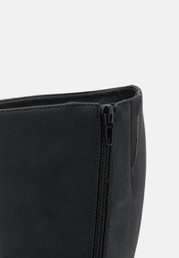 Vero Moda VMSALLY BOOT - Botas de plataforma - black