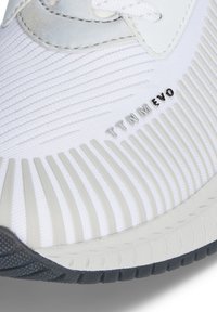 BOSS Baskets basses - white