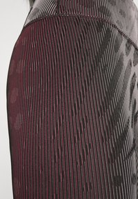 Nike Performance Leggings - black
