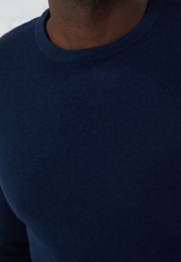 Pier One Sweter