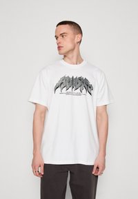 adidas Originals FLAMES - Marškinėliai su spaudiniu - white
