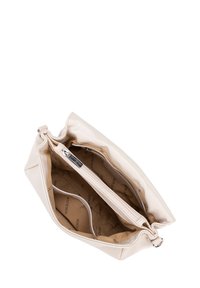 Borsa a tracolla in pelle beige chiaro con chiusura zip, caratterizzata da un ampio interno foderato in tessuto e da diversi scomparti per l'organizzazione.