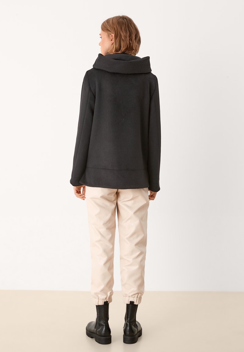 Damen Parkas | s.Oliver Kurzmantel black/schwarz - IS67378 Damen Parkas | s.Oliver Kurzmantel black/schwarz - IS67378