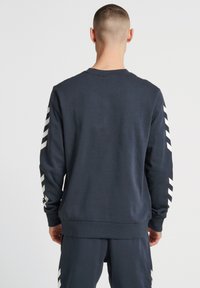 Hummel LEGACY CHEVRON  - Sweater - blau