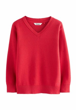 Maglione rosso a scollo a V con una consistenza morbida, maniche lunghe e orlo a costine. Presenta il discreto logo "Clarks" sul lato inferiore destro.