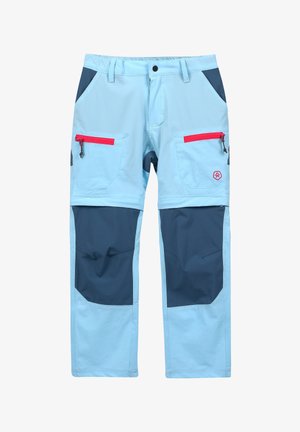 Lichtblauwe outdoorbroek met donkerblauwe accenten, voorzien van twee voorzakken met rode ritsen en versterkte knieën voor extra duurzaamheid.