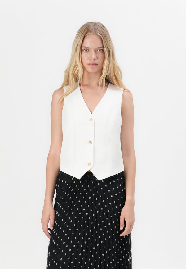 PCLAZZY VEST - Waistcoat - cloud dancer