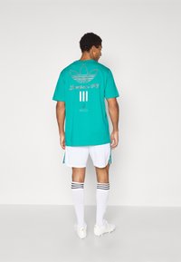adidas Performance LIVERPOOL FC 25/26 THIRD SHORTS - Klubbklær - white