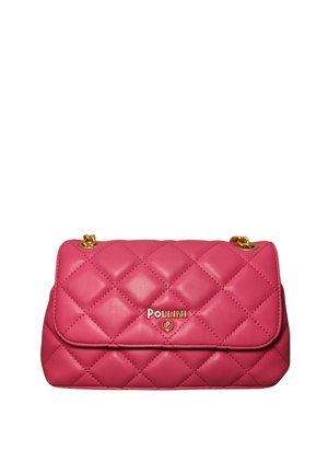 Borsa a mano in pelle trapuntata rosa con tracolle a catena dorate e logo Pollini sulla pattina frontale.