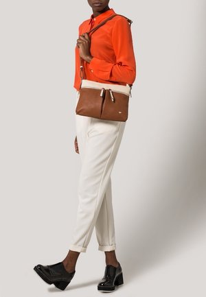 TOM TAILOR, Sac bandoulière - camel