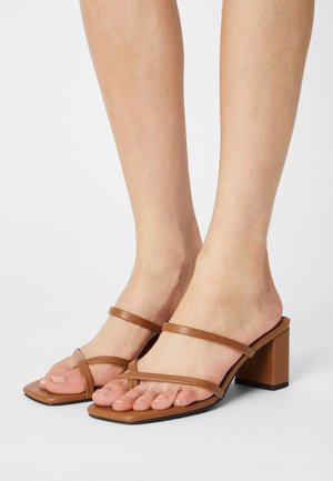 ISLA - Teensandalen - tan