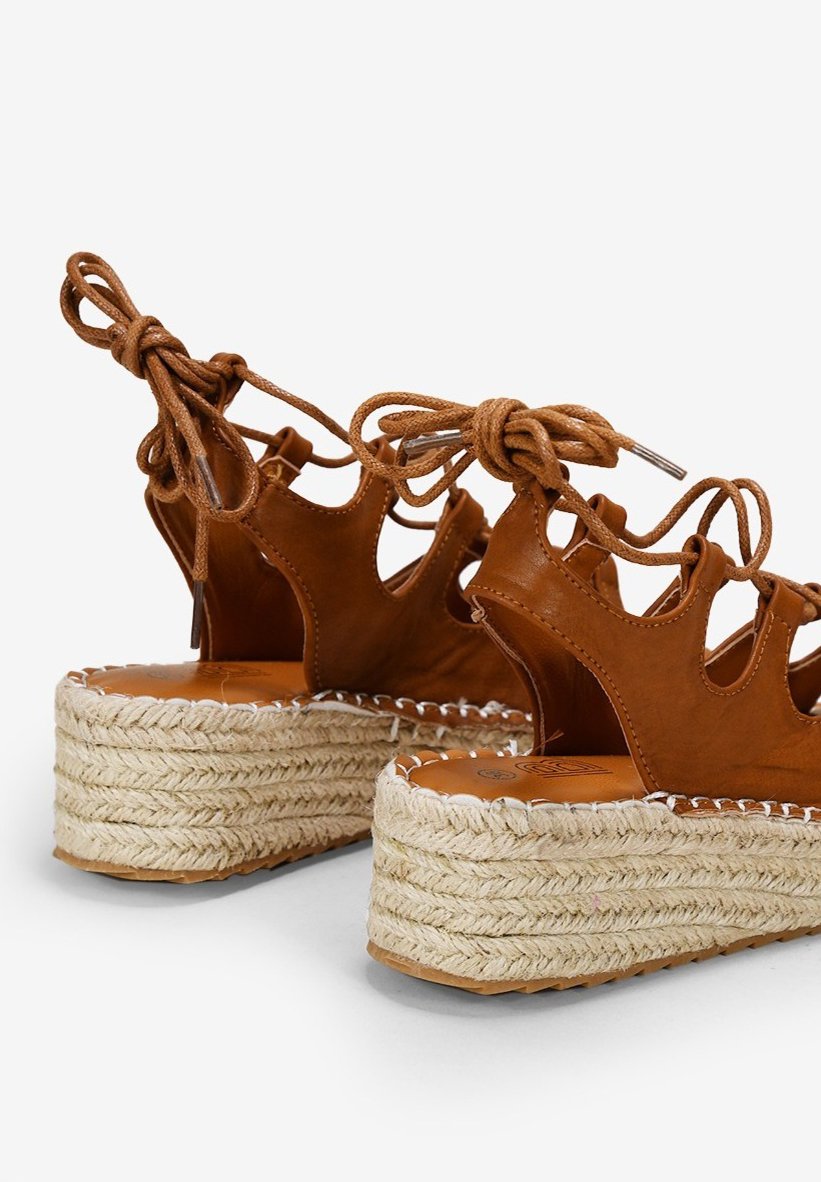 Bosanova Sandalias de cuña - cuero/camel - Zalando.es