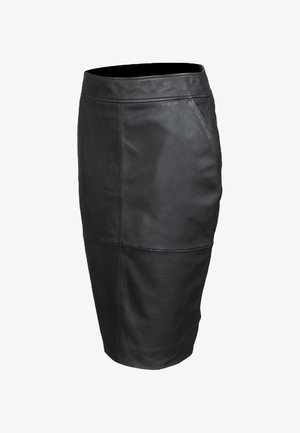 Schwarzer Leder-Bleistiftrock mit hoher Taille, seitlichen Taschen und vertikalen Nähten. Glatte Textur und taillierter Schnitt.