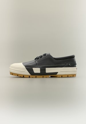 S-D-VERSE MOCASSIN - Igapäevased paeltega jalatsid - black