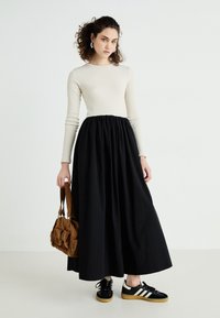 YAS YASMIRA  LONG DRESS - Maksi suknelė - birch/black