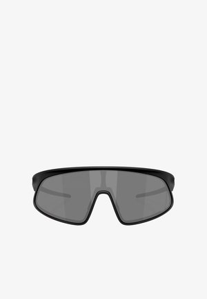 Occhiali da sole sportivi neri con grandi lenti grigie avvolgenti e un design elegante e aerodinamico. Presentano una montatura minimalista e nessun hardware visibile.